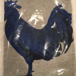 Walker Sculpture Garden blue Hahn/Cock T- shirt